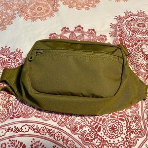 Girlfriend Collective Fanny Pack - Olive